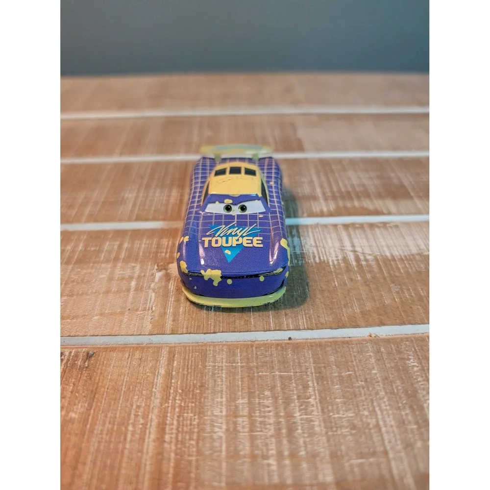Disney Pixar Cars Vinyl Toupee #76 Next-Gen Diecast Mattel FGD71 Purple Yellow
